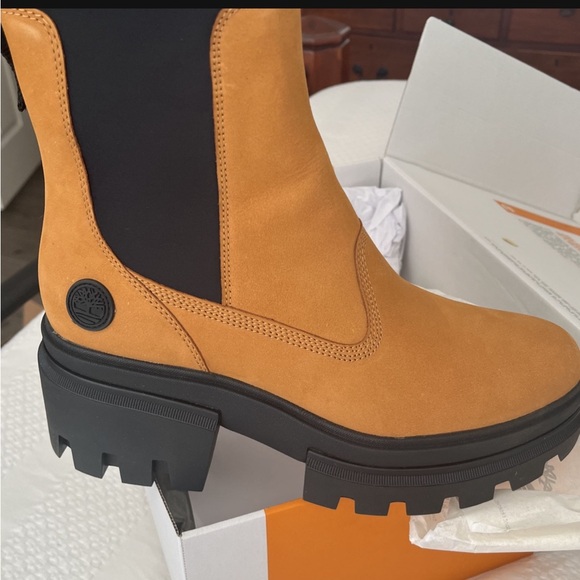 Timberland Everleigh Chelsea boot - Picture 1 of 2